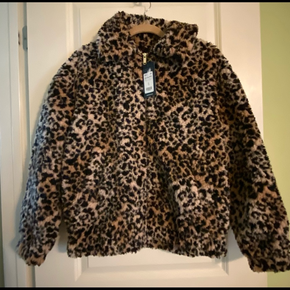 New Look (NWT) cheetah print coat.